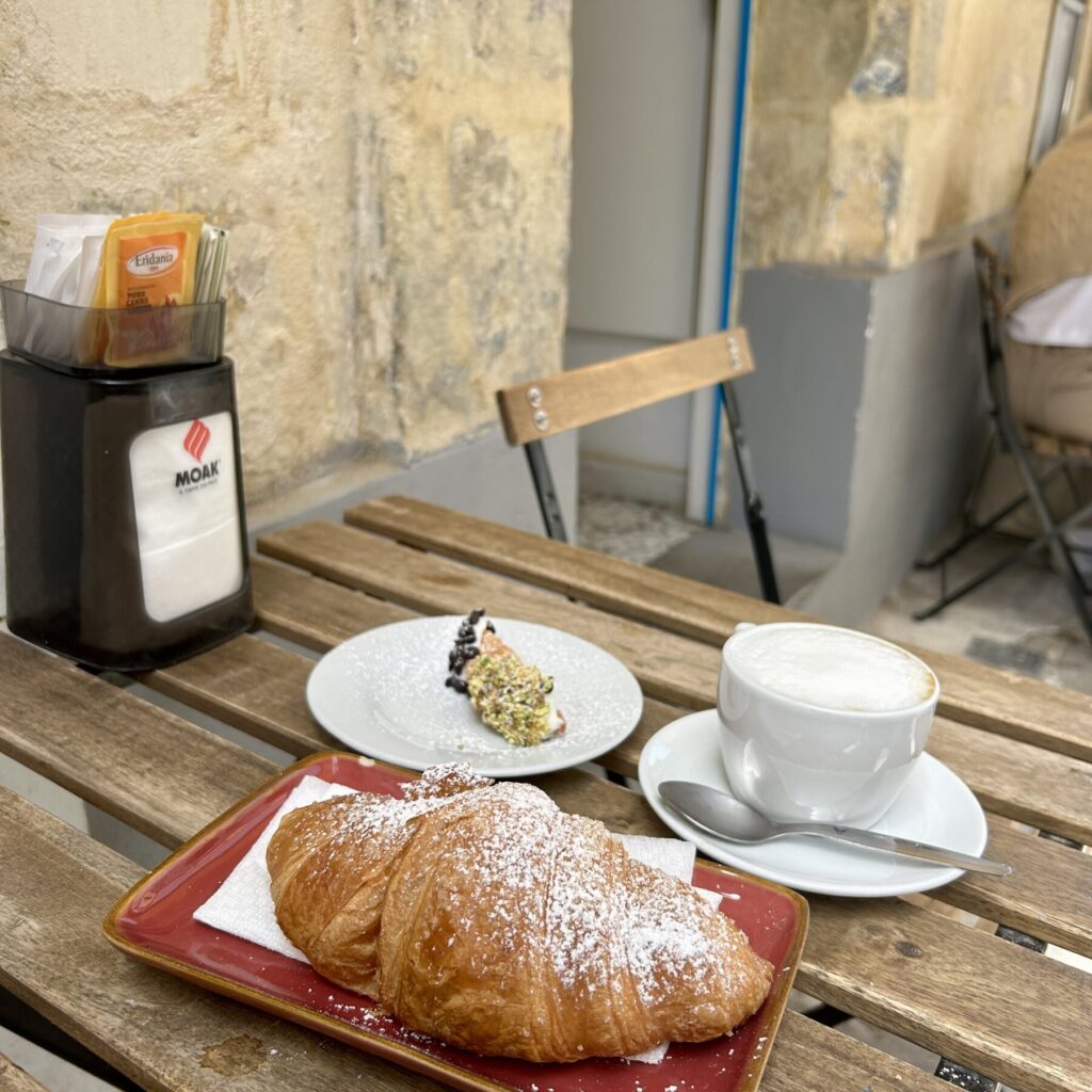 La_cafetteria_Siciliana_croissant